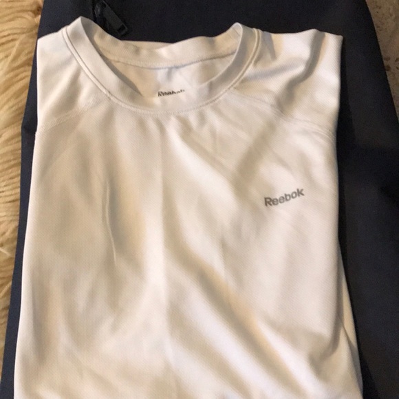 Reebok Tops - Reebok white t shirt